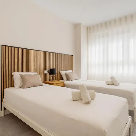Luxury 3 Bedroom With Terrace, Pool & Gym Apartmán *